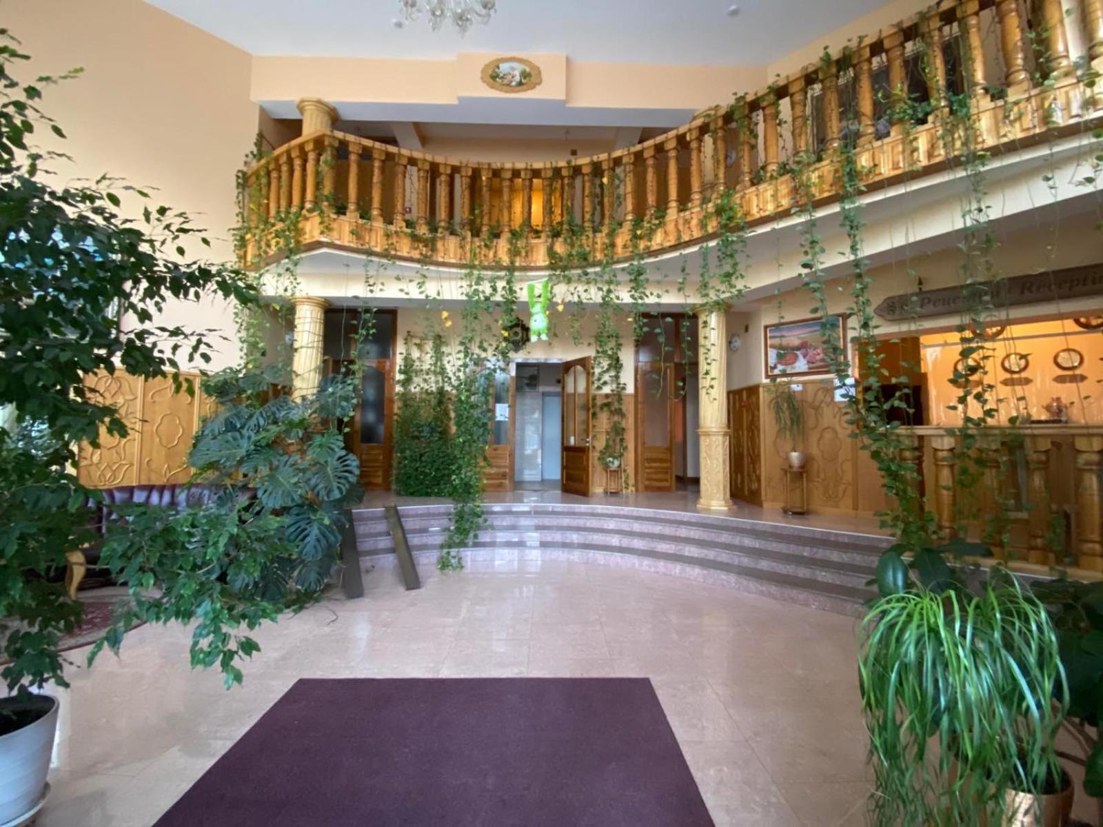 Tisa Hotel Petropavlovskaya Borshchagovka Exterior photo
